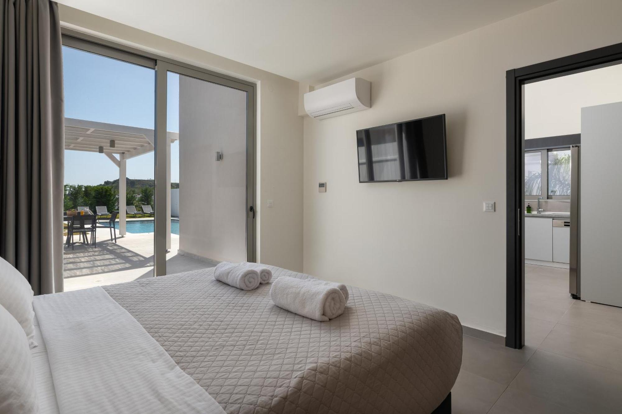 Pantheon Luxury Rhodes Island Vila *