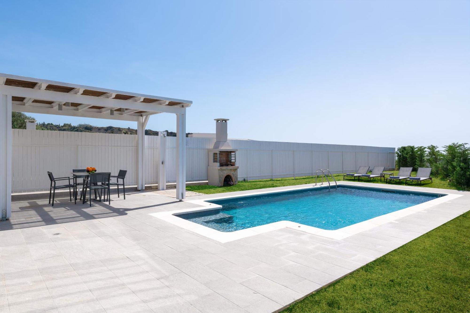 Pantheon Luxury Rhodes Island *
