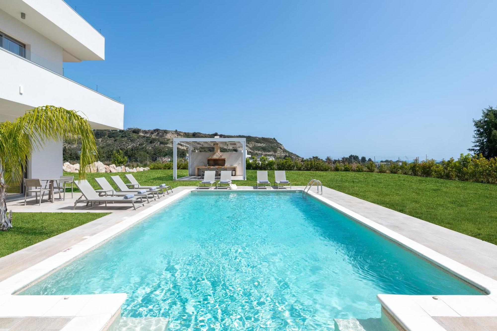 Pantheon Luxury Rhodes Island Vila Afantou